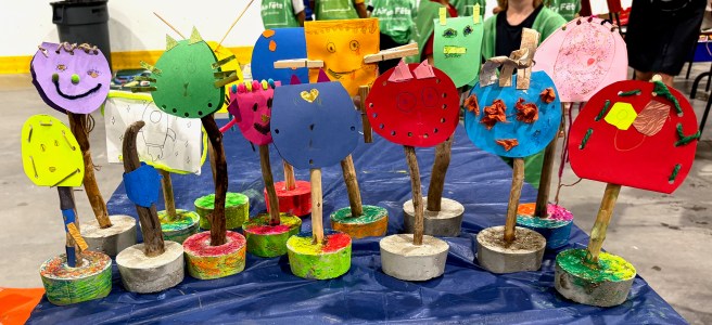 photo de groupe toutes les sculptures réunies
